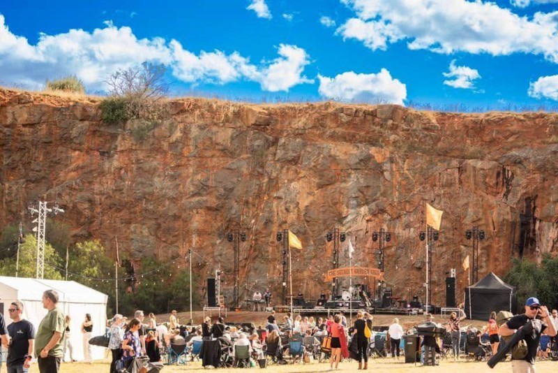 Grounded - Live at Dookie Quarry