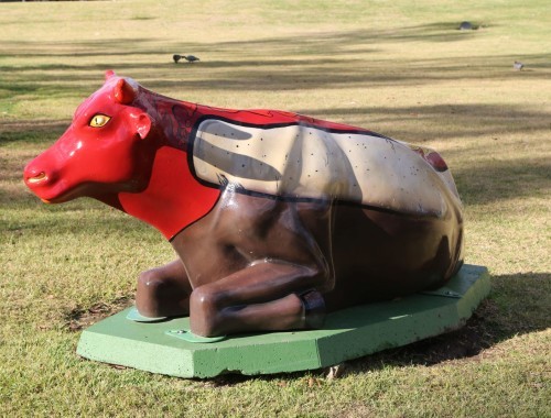 3.Moooving Art Shepp .14-7-24 . 029 - Hot Dog by Garry Salau 