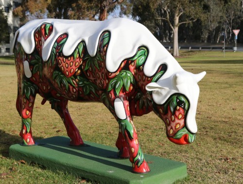 3.Moooving Art Shepp .14-7-24 . 202 - Strawberries and Cream by Tank 