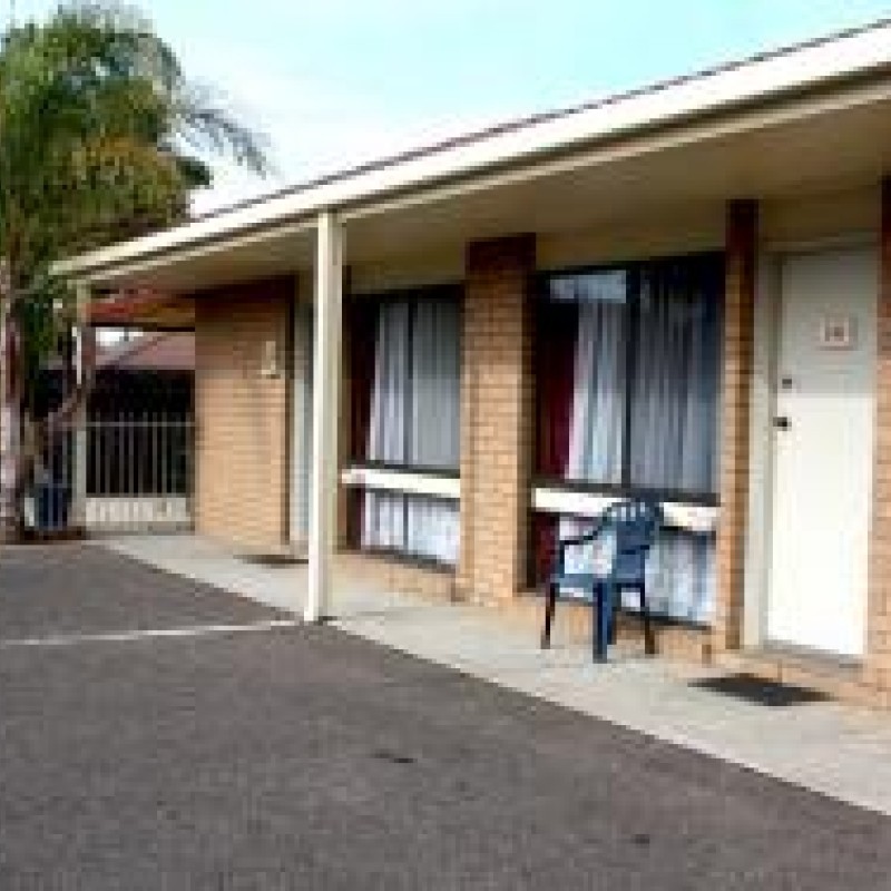 Country Home Motor Inn